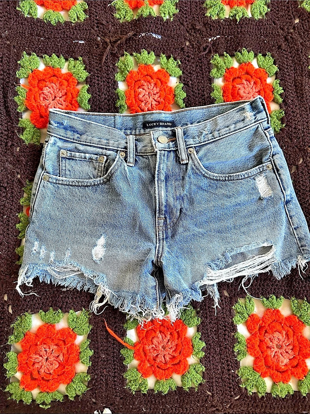 Lucky Brand Mid Rise Cut Off Short Denim Cutoff Shorts in Blue Size Medium